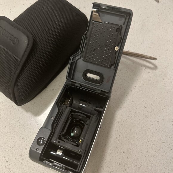 Canon Sure Shot 90u 35mm Point And Shoot Film Camera Silver w/Case Tested - Picture 4 of 6